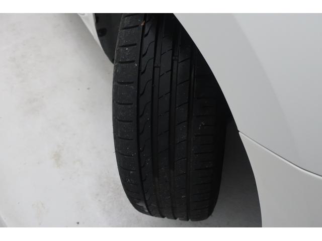 ザ・ビートル デザインレザーパッケージ　新品ナビ取付Ｐａｎａｓｏｎｉｃ　ＣＮ－ＣＥ０１Ｄ　ナビＴＶ　バックカメラ　黒革シート　シートヒーター　ＥＴＣ　ドライブレコーダー　ＨＩＤヘッドランプ　　オートエアコン　１７インチ純正アルミホイール（63枚目）