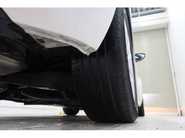 ザ・ビートル デザインレザーパッケージ　新品ナビ取付Ｐａｎａｓｏｎｉｃ　ＣＮ－ＣＥ０１Ｄ　ナビＴＶ　バックカメラ　黒革シート　シートヒーター　ＥＴＣ　ドライブレコーダー　ＨＩＤヘッドランプ　　オートエアコン　１７インチ純正アルミホイール（65枚目）