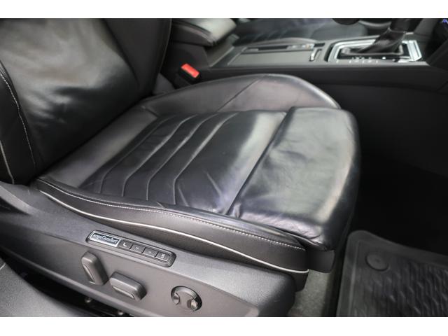 アルテオン シューティングブレーク ＴＳＩ　４モーション　Ｒラインアドバンス　パノラマスライディングルーフ　ＨａｒｍａｎＫａｒｄｏｎプレミアムサウンドシステム（１１スピーカー）　２０インチ純正ホイール　オールインセーフティ　ＬＥＤヘッドランプ　黒革シート　パワーバックドア（33枚目）