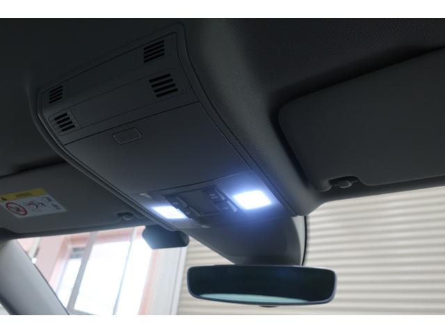 ゴルフヴァリアント TDI コンフォートライン マイスター 大型デジタルメーター ブラインドスポットディテクション 前後センサー LEDヘッドランプ 純正ナビTV バックカメラ ETC2.0 スマートキー プッシュスタート 17インチ純正ホイール(10枚目)