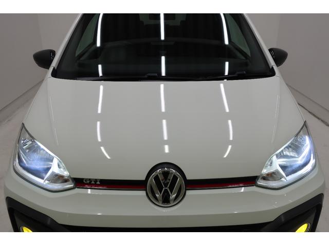 �t�H���N�X���[�Q���́A�����ȎԂł��낤�Ƒ傫�ȎԂł��낤�ƁA�i���ƈ��S���Ɉ�؂̑Ë������܂���B�N���X�𒴂����{�f�B�����A�d���ȃh�A�̕܂艹�́A���ׂĂ̎Ԏ�ɋ��ʂ���h�邬�Ȃ��i���̏؂ł��B