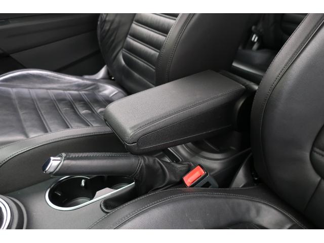 ザ・ビートル デザインレザーパッケージ　黒革シート　シートヒーター　純正ナビＴＶ　バックカメラ　Ｂｌｕｅｔｏｏｔｈ　クルーズコントロール　ＥＴＣ　１７インチ純正ホイール　スペアキー　禁煙車　ＨＩＤヘッドランプ　ＵＳＢ接続ケーブル（20枚目）