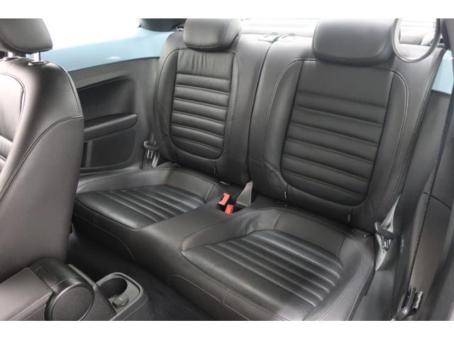 ザ・ビートル デザインレザーパッケージ　黒革シート　シートヒーター　純正ナビＴＶ　バックカメラ　Ｂｌｕｅｔｏｏｔｈ　クルーズコントロール　ＥＴＣ　１７インチ純正ホイール　スペアキー　禁煙車　ＨＩＤヘッドランプ　ＵＳＢ接続ケーブル（35枚目）