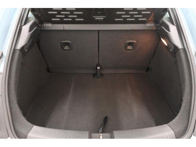 ザ・ビートル デザインレザーパッケージ　黒革シート　シートヒーター　純正ナビＴＶ　バックカメラ　Ｂｌｕｅｔｏｏｔｈ　クルーズコントロール　ＥＴＣ　１７インチ純正ホイール　スペアキー　禁煙車　ＨＩＤヘッドランプ　ＵＳＢ接続ケーブル（37枚目）