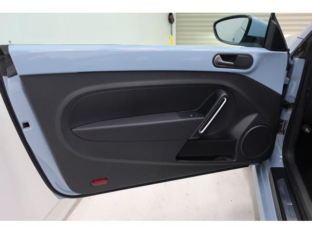 ザ・ビートル デザインレザーパッケージ　黒革シート　シートヒーター　純正ナビＴＶ　バックカメラ　Ｂｌｕｅｔｏｏｔｈ　クルーズコントロール　ＥＴＣ　１７インチ純正ホイール　スペアキー　禁煙車　ＨＩＤヘッドランプ　ＵＳＢ接続ケーブル（43枚目）