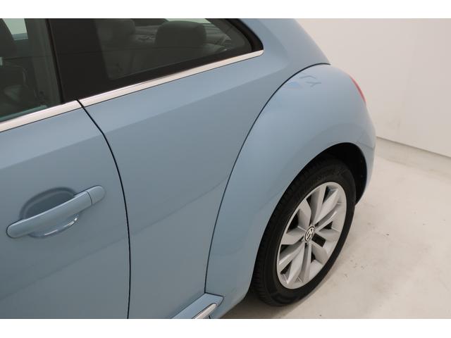 ザ・ビートル デザインレザーパッケージ　黒革シート　シートヒーター　純正ナビＴＶ　バックカメラ　Ｂｌｕｅｔｏｏｔｈ　クルーズコントロール　ＥＴＣ　１７インチ純正ホイール　スペアキー　禁煙車　ＨＩＤヘッドランプ　ＵＳＢ接続ケーブル（53枚目）