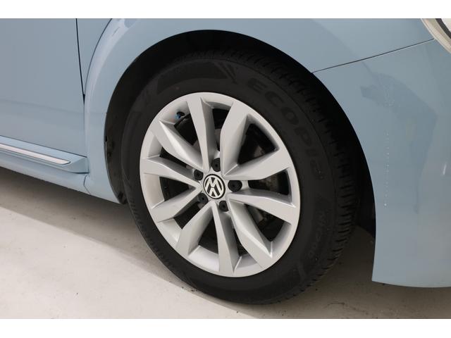 ザ・ビートル デザインレザーパッケージ　黒革シート　シートヒーター　純正ナビＴＶ　バックカメラ　Ｂｌｕｅｔｏｏｔｈ　クルーズコントロール　ＥＴＣ　１７インチ純正ホイール　スペアキー　禁煙車　ＨＩＤヘッドランプ　ＵＳＢ接続ケーブル（54枚目）