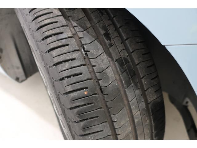 ザ・ビートル デザインレザーパッケージ　黒革シート　シートヒーター　純正ナビＴＶ　バックカメラ　Ｂｌｕｅｔｏｏｔｈ　クルーズコントロール　ＥＴＣ　１７インチ純正ホイール　スペアキー　禁煙車　ＨＩＤヘッドランプ　ＵＳＢ接続ケーブル（55枚目）