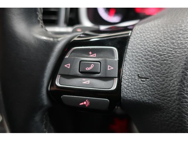 �t�H���N�X���[�Q���́A�����ȎԂł��낤�Ƒ傫�ȎԂł��낤�ƁA�i���ƈ��S���Ɉ�؂̑Ë������܂���B�N���X�𒴂����{�f�B�����A�d���ȃh�A�̕܂艹�́A���ׂĂ̎Ԏ�ɋ��ʂ���h�邬�Ȃ��i���̏؂ł��B