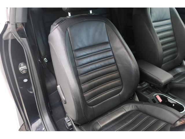 ザ・ビートル デザインレザーパッケージ　黒革シート　シートヒーター　社外ナビＴＶ　バックカメラ　ＥＴＣ　保証書　スペアキー　ＵＳＢ接続ケーブル　クルーズコントロール　パドルシフト　オートエアコン　１７インチ純正ホイール　ステアリングスイッチ（34枚目）