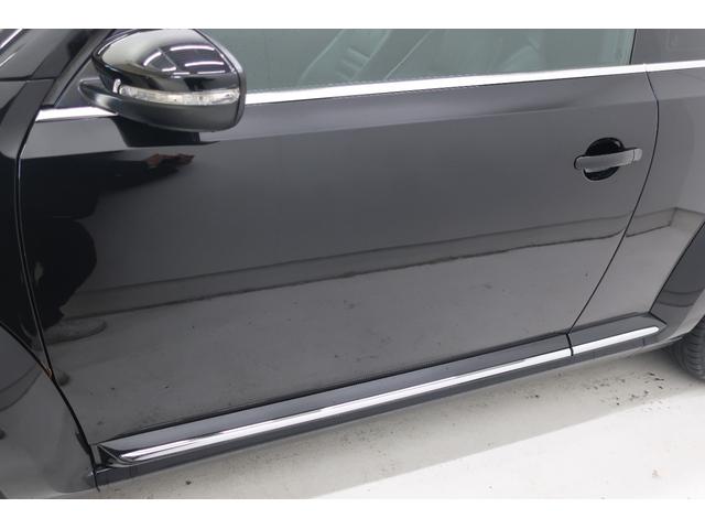 ザ・ビートル デザインレザーパッケージ　黒革シート　シートヒーター　社外ナビＴＶ　バックカメラ　ＥＴＣ　保証書　スペアキー　ＵＳＢ接続ケーブル　クルーズコントロール　パドルシフト　オートエアコン　１７インチ純正ホイール　ステアリングスイッチ（57枚目）