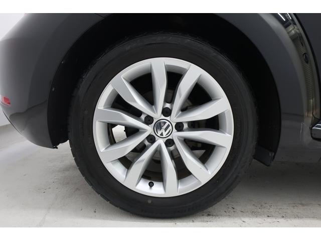 ザ・ビートル デザインレザーパッケージ　黒革シート　シートヒーター　社外ナビＴＶ　バックカメラ　ＥＴＣ　保証書　スペアキー　ＵＳＢ接続ケーブル　クルーズコントロール　パドルシフト　オートエアコン　１７インチ純正ホイール　ステアリングスイッチ（62枚目）