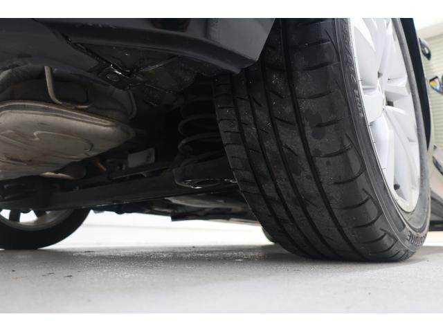 ザ・ビートル デザインレザーパッケージ　黒革シート　シートヒーター　社外ナビＴＶ　バックカメラ　ＥＴＣ　保証書　スペアキー　ＵＳＢ接続ケーブル　クルーズコントロール　パドルシフト　オートエアコン　１７インチ純正ホイール　ステアリングスイッチ（63枚目）