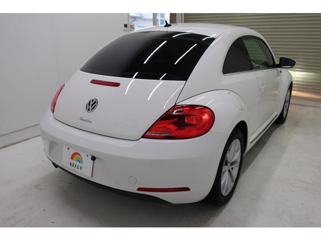 �t�H���N�X���[�Q���́A�����ȎԂł��낤�Ƒ傫�ȎԂł��낤�ƁA�i���ƈ��S���Ɉ�؂̑Ë������܂���B�N���X�𒴂����{�f�B�����A�d���ȃh�A�̕܂艹�́A���ׂĂ̎Ԏ�ɋ��ʂ���h�邬�Ȃ��i���̏؂ł��B