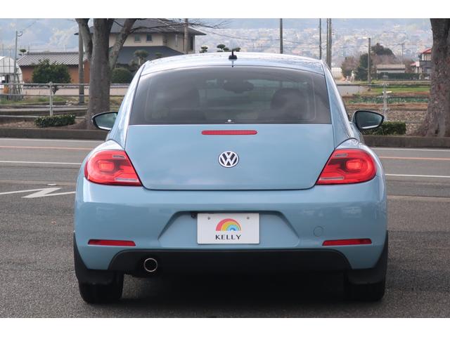 �t�H���N�X���[�Q���́A�����ȎԂł��낤�Ƒ傫�ȎԂł��낤�ƁA�i���ƈ��S���Ɉ�؂̑Ë������܂���B�N���X�𒴂����{�f�B�����A�d���ȃh�A�̕܂艹�́A���ׂĂ̎Ԏ�ɋ��ʂ���h�邬�Ȃ��i���̏؂ł��B