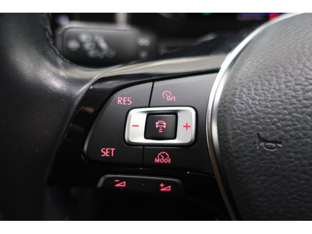 �t�H���N�X���[�Q���́A�����ȎԂł��낤�Ƒ傫�ȎԂł��낤�ƁA�i���ƈ��S���Ɉ�؂̑Ë������܂���B�N���X�𒴂����{�f�B�����A�d���ȃh�A�̕܂艹�́A���ׂĂ̎Ԏ�ɋ��ʂ���h�邬�Ȃ��i���̏؂ł��B