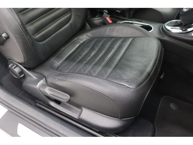 �t�H���N�X���[�Q���́A���x�������̃h�C�c�A�A�E�g�o�[���œO��I�ɒb��������Ă��܂����B������ł̈��|�I�Ȉ��萫�ƗD�ꂽ���s���\�́A�ߍ��Ȋ��Ő��܂ꂽ�u�v�Ԃ����E���̃h���C�o�[�ɑI�΂�闝�R�ł��B