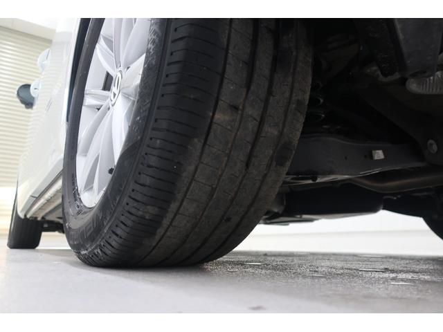 �t�H���N�X���[�Q���́A�����ȎԂł��낤�Ƒ傫�ȎԂł��낤�ƁA�i���ƈ��S���Ɉ�؂̑Ë������܂���B�N���X�𒴂����{�f�B�����A�d���ȃh�A�̕܂艹�́A���ׂĂ̎Ԏ�ɋ��ʂ���h�邬�Ȃ��i���̏؂ł��B