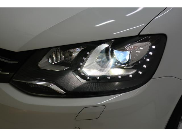 �t�H���N�X���[�Q���́A�����ȎԂł��낤�Ƒ傫�ȎԂł��낤�ƁA�i���ƈ��S���Ɉ�؂̑Ë������܂���B�N���X�𒴂����{�f�B�����A�d���ȃh�A�̕܂艹�́A���ׂĂ̎Ԏ�ɋ��ʂ���h�邬�Ȃ��i���̏؂ł��B