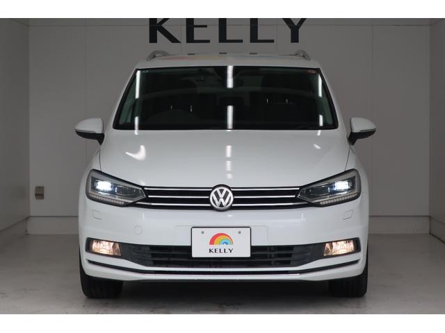 �t�H���N�X���[�Q���́A�����ȎԂł��낤�Ƒ傫�ȎԂł��낤�ƁA�i���ƈ��S���Ɉ�؂̑Ë������܂���B�N���X�𒴂����{�f�B�����A�d���ȃh�A�̕܂艹�́A���ׂĂ̎Ԏ�ɋ��ʂ���h�邬�Ȃ��i���̏؂ł��B