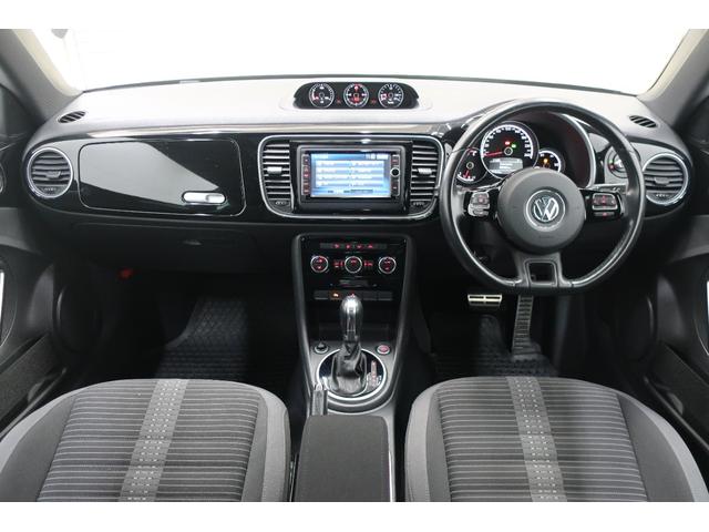 ザ・ビートル ターボ　サンルーフ　クールスターパッケージ　純正ナビＴＶ　３連メーター　Ｂｌｕｅｔｏｏｔｈ　スマートキー　プッシュスタート　ＥＴＣ　ＵＳＢ接続ケーブル　オートライト　オートエアコン　ステアリングスイッチ（10枚目）