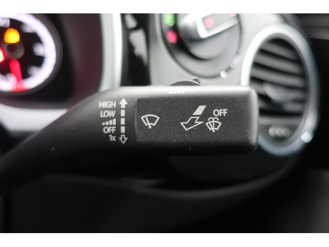 ザ・ビートル ターボ　サンルーフ　クールスターパッケージ　純正ナビＴＶ　３連メーター　Ｂｌｕｅｔｏｏｔｈ　スマートキー　プッシュスタート　ＥＴＣ　ＵＳＢ接続ケーブル　オートライト　オートエアコン　ステアリングスイッチ（21枚目）