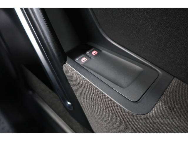 ザ・ビートル ターボ　サンルーフ　クールスターパッケージ　純正ナビＴＶ　３連メーター　Ｂｌｕｅｔｏｏｔｈ　スマートキー　プッシュスタート　ＥＴＣ　ＵＳＢ接続ケーブル　オートライト　オートエアコン　ステアリングスイッチ（25枚目）