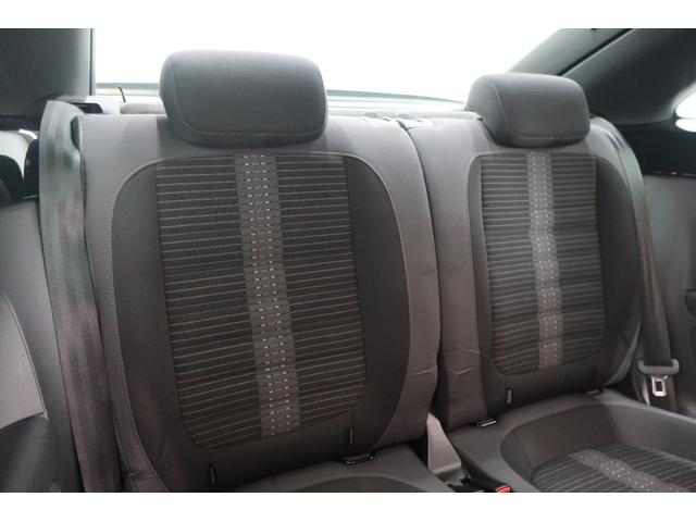 ザ・ビートル ターボ　サンルーフ　クールスターパッケージ　純正ナビＴＶ　３連メーター　Ｂｌｕｅｔｏｏｔｈ　スマートキー　プッシュスタート　ＥＴＣ　ＵＳＢ接続ケーブル　オートライト　オートエアコン　ステアリングスイッチ（35枚目）