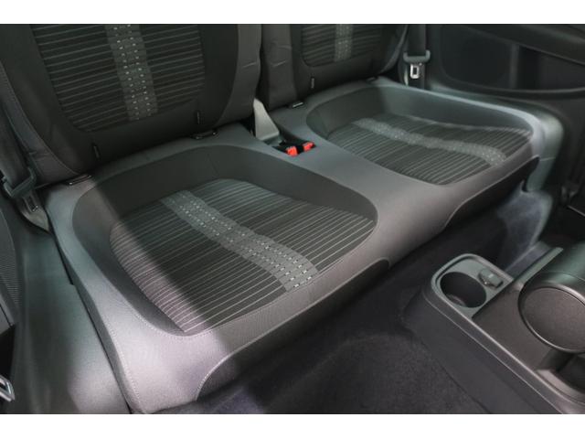 ザ・ビートル ターボ　サンルーフ　クールスターパッケージ　純正ナビＴＶ　３連メーター　Ｂｌｕｅｔｏｏｔｈ　スマートキー　プッシュスタート　ＥＴＣ　ＵＳＢ接続ケーブル　オートライト　オートエアコン　ステアリングスイッチ（36枚目）