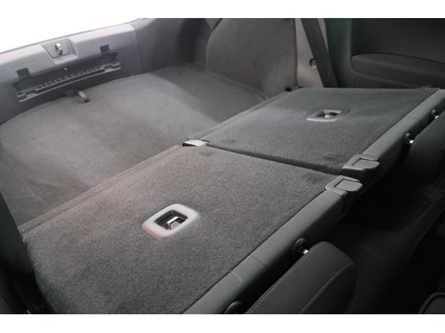 ザ・ビートル ターボ　サンルーフ　クールスターパッケージ　純正ナビＴＶ　３連メーター　Ｂｌｕｅｔｏｏｔｈ　スマートキー　プッシュスタート　ＥＴＣ　ＵＳＢ接続ケーブル　オートライト　オートエアコン　ステアリングスイッチ（42枚目）