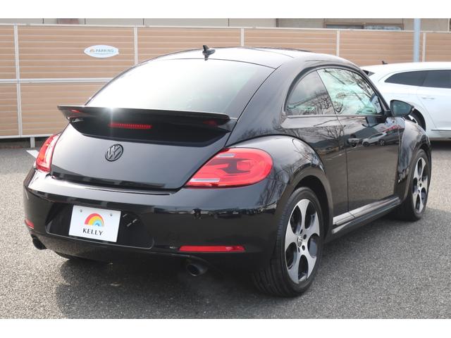 ザ・ビートル ターボ　サンルーフ　クールスターパッケージ　純正ナビＴＶ　３連メーター　Ｂｌｕｅｔｏｏｔｈ　スマートキー　プッシュスタート　ＥＴＣ　ＵＳＢ接続ケーブル　オートライト　オートエアコン　ステアリングスイッチ（74枚目）