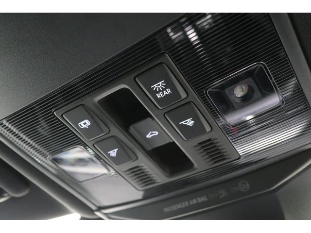 アルテオン ＴＳＩ　４モーション　Ｒラインアドバンス　ワンオーナー　パノラマスライディングルーフ　革シート　純正ナビ　バックカメラ　ＨａｒｍａｎＫａｒｄｏｎプレミアムサウンド　２０インチ純正ホイール　ＬＥＤヘッドランプ　シートヒーター　記録簿　禁煙車（32枚目）