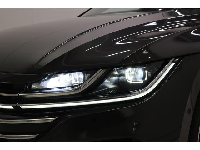 アルテオン ＴＳＩ　４モーション　Ｒラインアドバンス　ワンオーナー　パノラマスライディングルーフ　革シート　純正ナビ　バックカメラ　ＨａｒｍａｎＫａｒｄｏｎプレミアムサウンド　２０インチ純正ホイール　ＬＥＤヘッドランプ　シートヒーター　記録簿　禁煙車（56枚目）