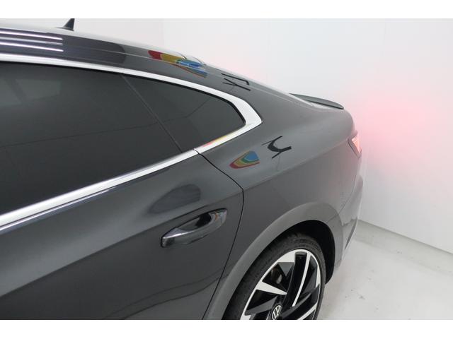 アルテオン ＴＳＩ　４モーション　Ｒラインアドバンス　ワンオーナー　パノラマスライディングルーフ　革シート　純正ナビ　バックカメラ　ＨａｒｍａｎＫａｒｄｏｎプレミアムサウンド　２０インチ純正ホイール　ＬＥＤヘッドランプ　シートヒーター　記録簿　禁煙車（60枚目）