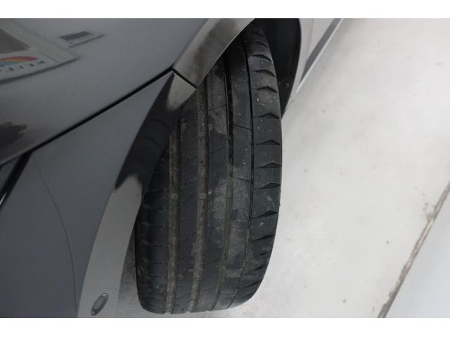 アルテオン ＴＳＩ　４モーション　Ｒラインアドバンス　ワンオーナー　パノラマスライディングルーフ　革シート　純正ナビ　バックカメラ　ＨａｒｍａｎＫａｒｄｏｎプレミアムサウンド　２０インチ純正ホイール　ＬＥＤヘッドランプ　シートヒーター　記録簿　禁煙車（68枚目）