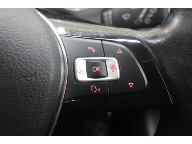 �t�H���N�X���[�Q���́A�����ȎԂł��낤�Ƒ傫�ȎԂł��낤�ƁA�i���ƈ��S���Ɉ�؂̑Ë������܂���B�N���X�𒴂����{�f�B�����A�d���ȃh�A�̕܂艹�́A���ׂĂ̎Ԏ�ɋ��ʂ���h�邬�Ȃ��i���̏؂ł��B