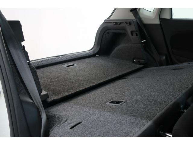 �t�H���N�X���[�Q���́A�����ȎԂł��낤�Ƒ傫�ȎԂł��낤�ƁA�i���ƈ��S���Ɉ�؂̑Ë������܂���B�N���X�𒴂����{�f�B�����A�d���ȃh�A�̕܂艹�́A���ׂĂ̎Ԏ�ɋ��ʂ���h�邬�Ȃ��i���̏؂ł��B