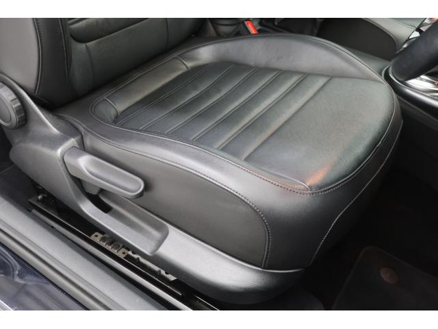 ザ・ビートル デザイン　ワンオーナー　純正ナビＴＶ　バックカメラ　黒革シート　シートヒーター　ブラインドスポットディテクション　保証書　スペアキー　禁煙車　ＥＴＣ　ＵＳＢ接続ケーブル　オートライト　クルーズコントロール（31枚目）