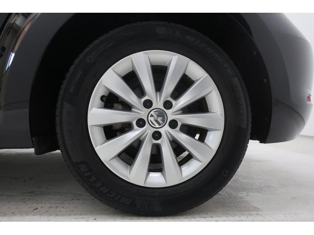 ザ・ビートル デザイン　ワンオーナー　純正ナビＴＶ　バックカメラ　黒革シート　シートヒーター　ブラインドスポットディテクション　保証書　スペアキー　禁煙車　ＥＴＣ　ＵＳＢ接続ケーブル　オートライト　クルーズコントロール（61枚目）