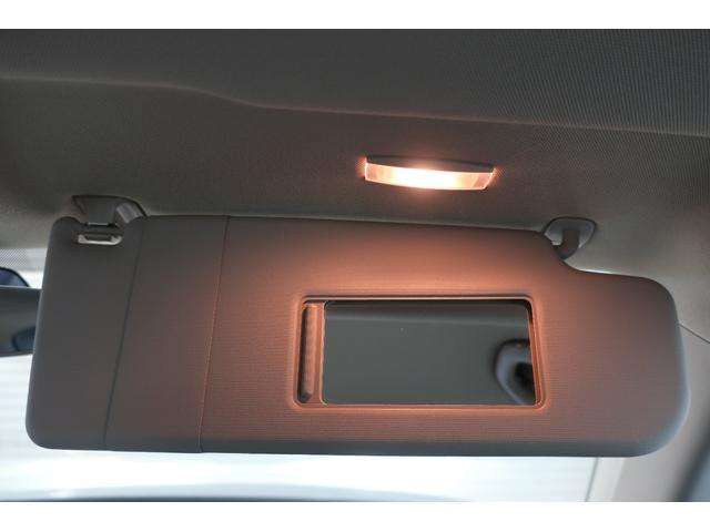 ザ・ビートル デザイン　ブラインドスポットディテクション　ＨＩＤヘッドランプ　純正ナビＴＶ　バックカメラ　ＥＴＣ　前後ドライブレコーダー　１６インチ純正ホイール　記録簿　スペアキー　禁煙車　スマートキー　プッシュスタート（14枚目）