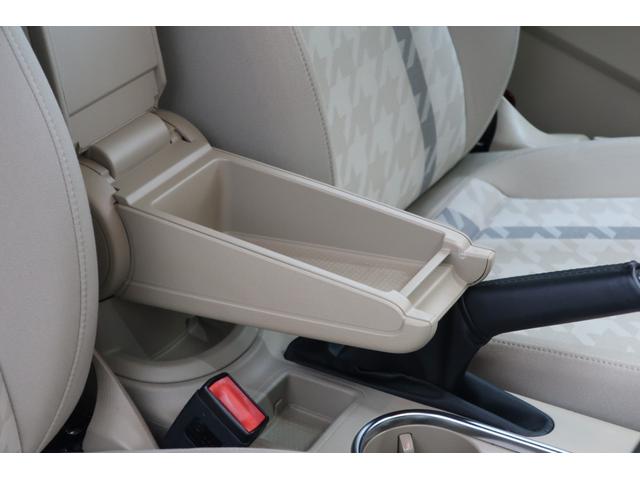 ザ・ビートル デザイン　ブラインドスポットディテクション　ＨＩＤヘッドランプ　純正ナビＴＶ　バックカメラ　ＥＴＣ　前後ドライブレコーダー　１６インチ純正ホイール　記録簿　スペアキー　禁煙車　スマートキー　プッシュスタート（29枚目）