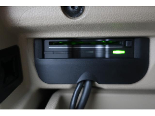 ザ・ビートル デザイン　ブラインドスポットディテクション　ＨＩＤヘッドランプ　純正ナビＴＶ　バックカメラ　ＥＴＣ　前後ドライブレコーダー　１６インチ純正ホイール　記録簿　スペアキー　禁煙車　スマートキー　プッシュスタート（37枚目）