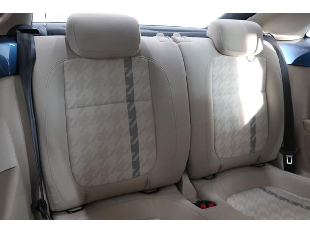 ザ・ビートル デザイン　ブラインドスポットディテクション　ＨＩＤヘッドランプ　純正ナビＴＶ　バックカメラ　ＥＴＣ　前後ドライブレコーダー　１６インチ純正ホイール　記録簿　スペアキー　禁煙車　スマートキー　プッシュスタート（41枚目）