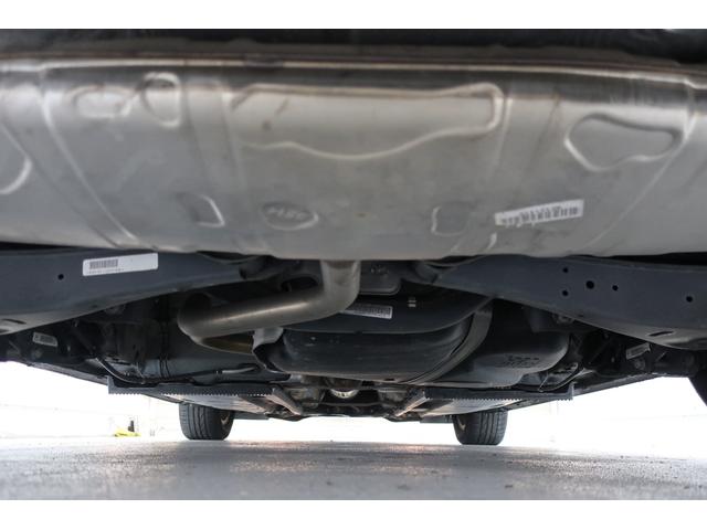 ザ・ビートル デザイン　ブラインドスポットディテクション　ＨＩＤヘッドランプ　純正ナビＴＶ　バックカメラ　ＥＴＣ　前後ドライブレコーダー　１６インチ純正ホイール　記録簿　スペアキー　禁煙車　スマートキー　プッシュスタート（66枚目）