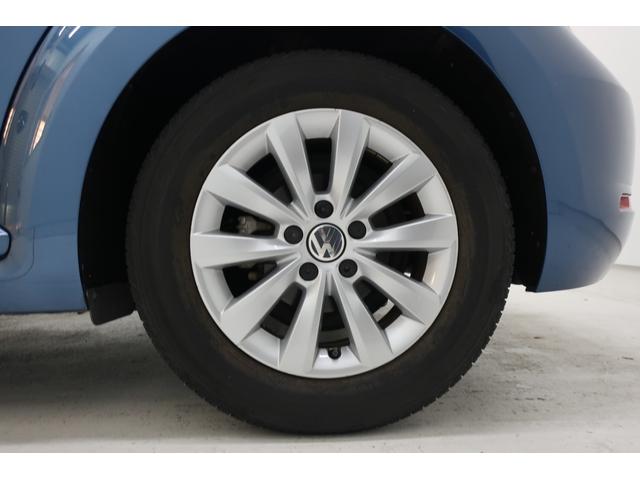 ザ・ビートル デザイン　ブラインドスポットディテクション　ＨＩＤヘッドランプ　純正ナビＴＶ　バックカメラ　ＥＴＣ　前後ドライブレコーダー　１６インチ純正ホイール　記録簿　スペアキー　禁煙車　スマートキー　プッシュスタート（69枚目）