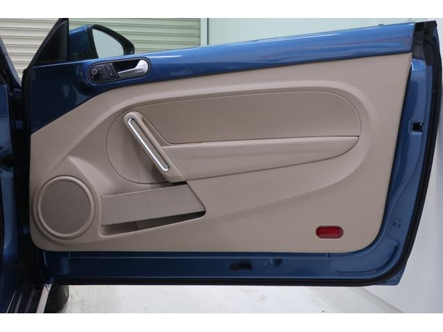 ザ・ビートル デザイン　ブラインドスポットディテクション　ＨＩＤヘッドランプ　純正ナビＴＶ　バックカメラ　ＥＴＣ　前後ドライブレコーダー　１６インチ純正ホイール　記録簿　スペアキー　禁煙車　スマートキー　プッシュスタート（74枚目）