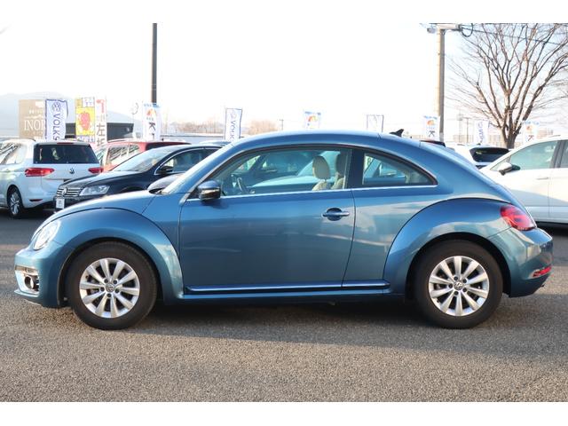 ザ・ビートル デザイン　ブラインドスポットディテクション　ＨＩＤヘッドランプ　純正ナビＴＶ　バックカメラ　ＥＴＣ　前後ドライブレコーダー　１６インチ純正ホイール　記録簿　スペアキー　禁煙車　スマートキー　プッシュスタート（76枚目）