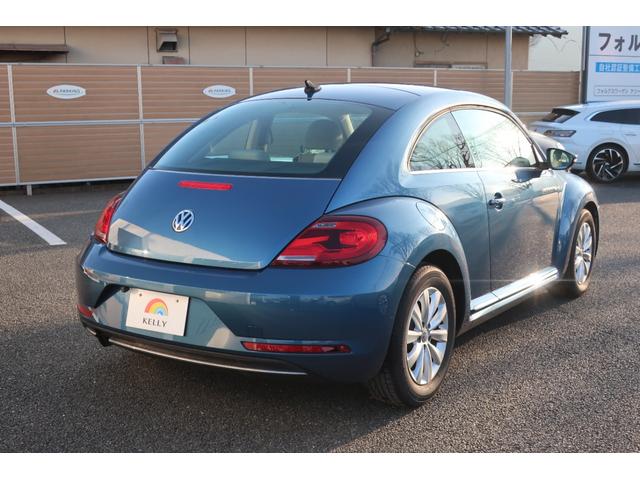 ザ・ビートル デザイン　ブラインドスポットディテクション　ＨＩＤヘッドランプ　純正ナビＴＶ　バックカメラ　ＥＴＣ　前後ドライブレコーダー　１６インチ純正ホイール　記録簿　スペアキー　禁煙車　スマートキー　プッシュスタート（79枚目）