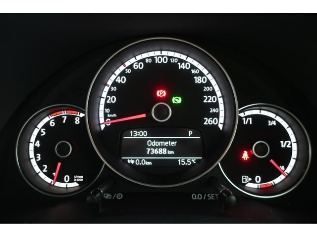 �t�H���N�X���[�Q���́A���x�������̃h�C�c�A�A�E�g�o�[���œO��I�ɒb��������Ă��܂����B������ł̈��|�I�Ȉ��萫�ƗD�ꂽ���s���\�́A�ߍ��Ȋ��Ő��܂ꂽ�u�v�Ԃ����E���̃h���C�o�[�ɑI�΂�闝�R�ł��B