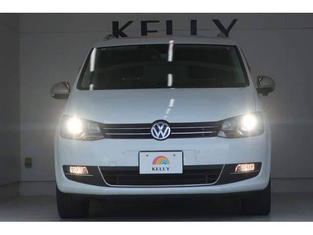 �t�H���N�X���[�Q���́A�����ȎԂł��낤�Ƒ傫�ȎԂł��낤�ƁA�i���ƈ��S���Ɉ�؂̑Ë������܂���B�N���X�𒴂����{�f�B�����A�d���ȃh�A�̕܂艹�́A���ׂĂ̎Ԏ�ɋ��ʂ���h�邬�Ȃ��i���̏؂ł��B